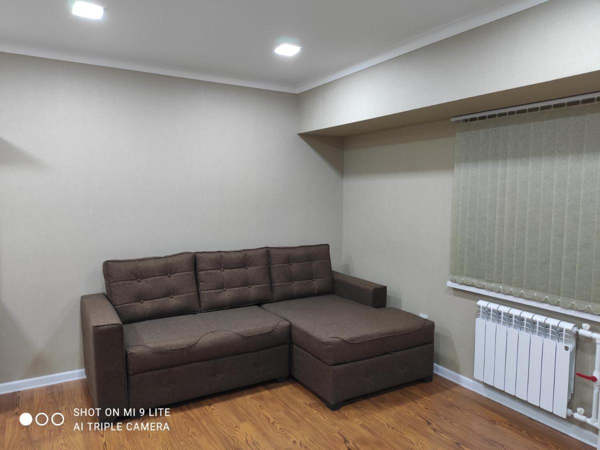 1-Bedroom Apartment In The Very City Center Taschkent Exterior foto